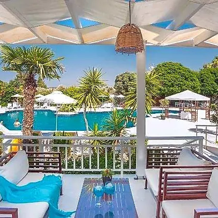 Happy Days Hotel 3*