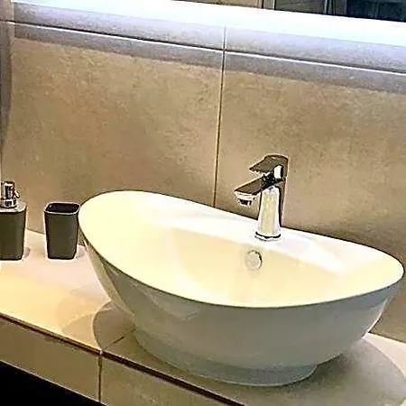Happy Days Hotel 3*